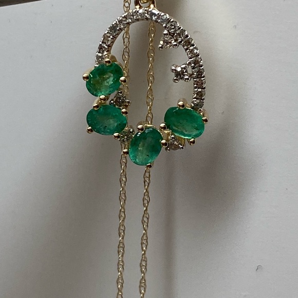 10k Yellow Gold Natural Emerald and Diamond Cluster Pendant with Chain NEW - Picture 13 of 16
